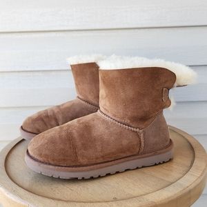 UGG women's Bailey bow mini boots